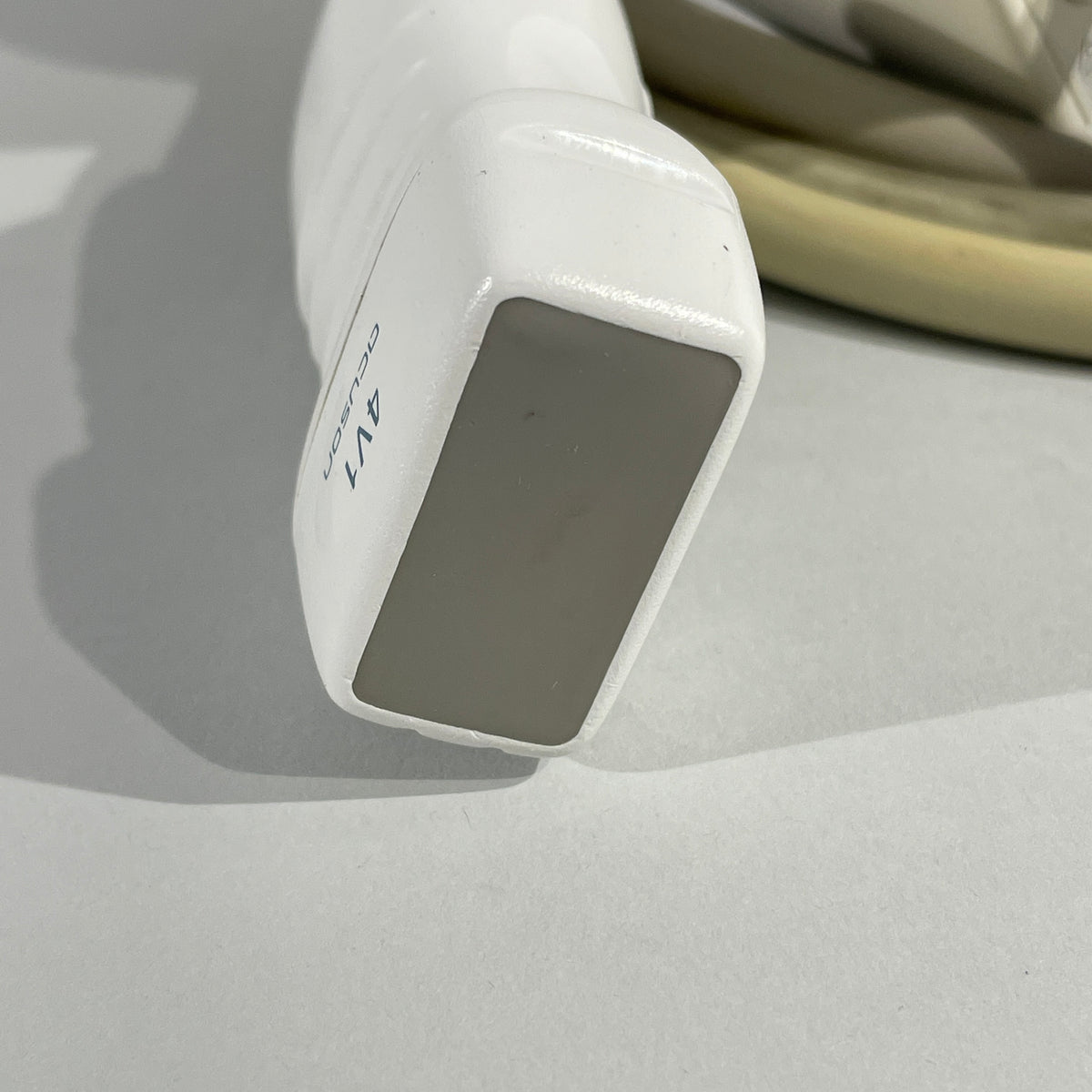 Siemens Acuson 4V1 Vector Transducer / Vector Probe – Puma Export, Inc.